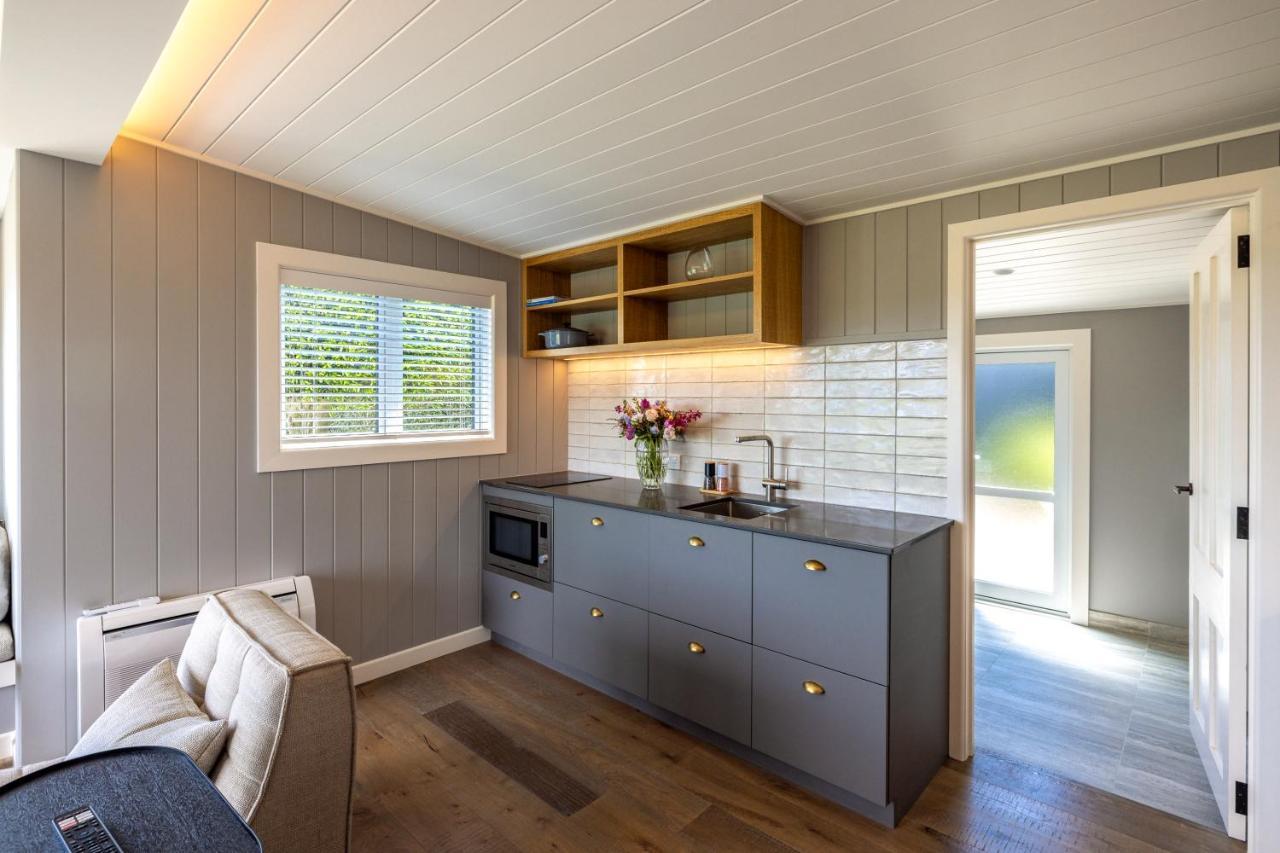 Smiths Cottage - Stay Waiheke Oneroa Ngoại thất bức ảnh